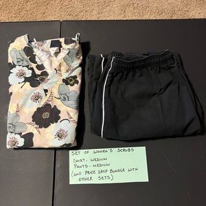 Women’s scrub set